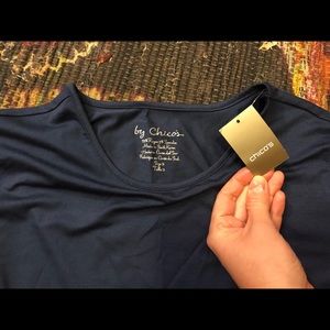 Chico’s large navy top NEW